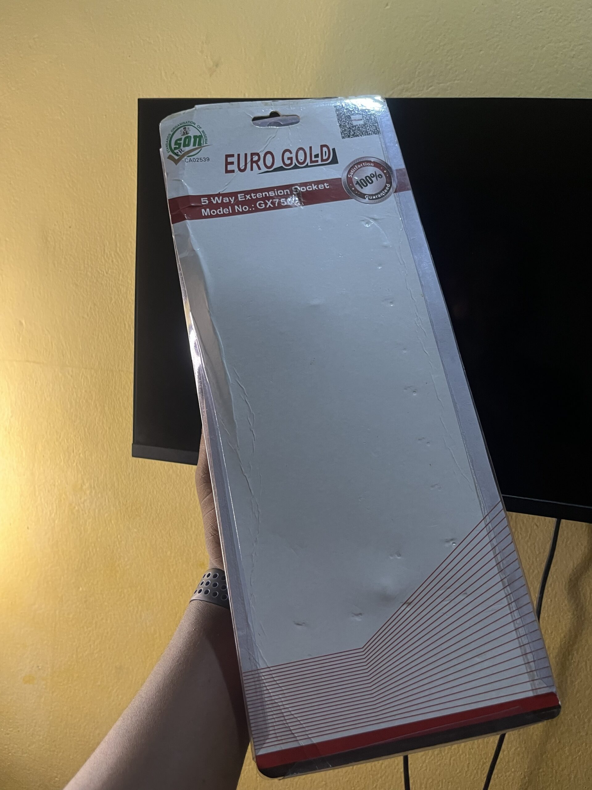 EURO GOLD 4-Way Extension Socket - Image 2